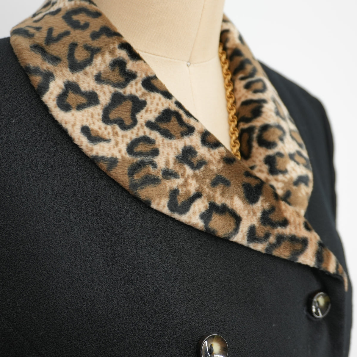 vintageblazerleopardjacketcheetahpeacoatdressjacketsizem-3.jpg