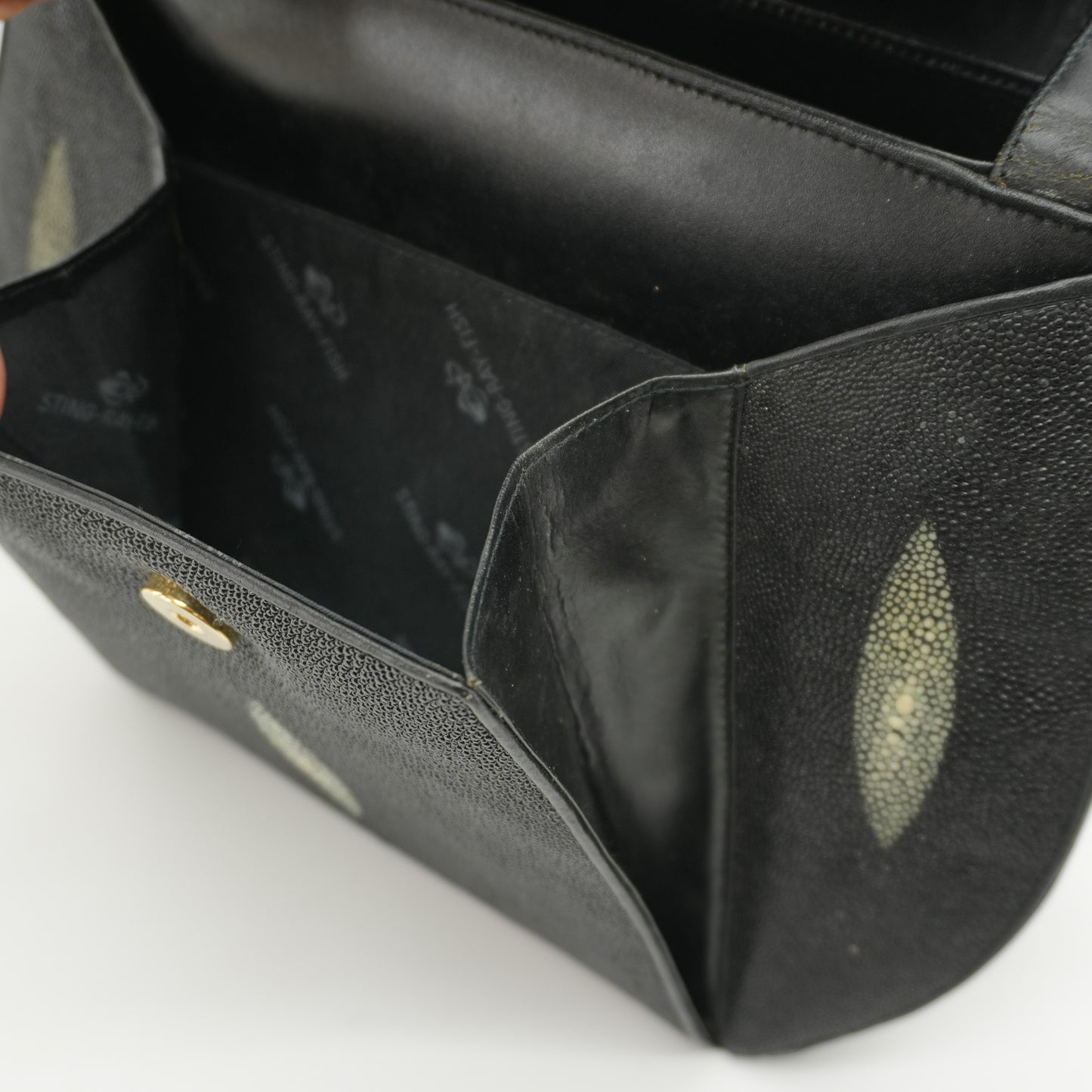 large-purse-black-exotic-stingray-leather-shoulder-bag-9.jpg