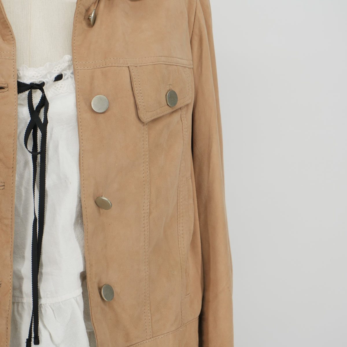 zara-genuine-leather-beaded-southwestern-fringe-tan-jacket-cropped-tan-leather-jacket-with-beadwork-and-embroidery-7.jpg