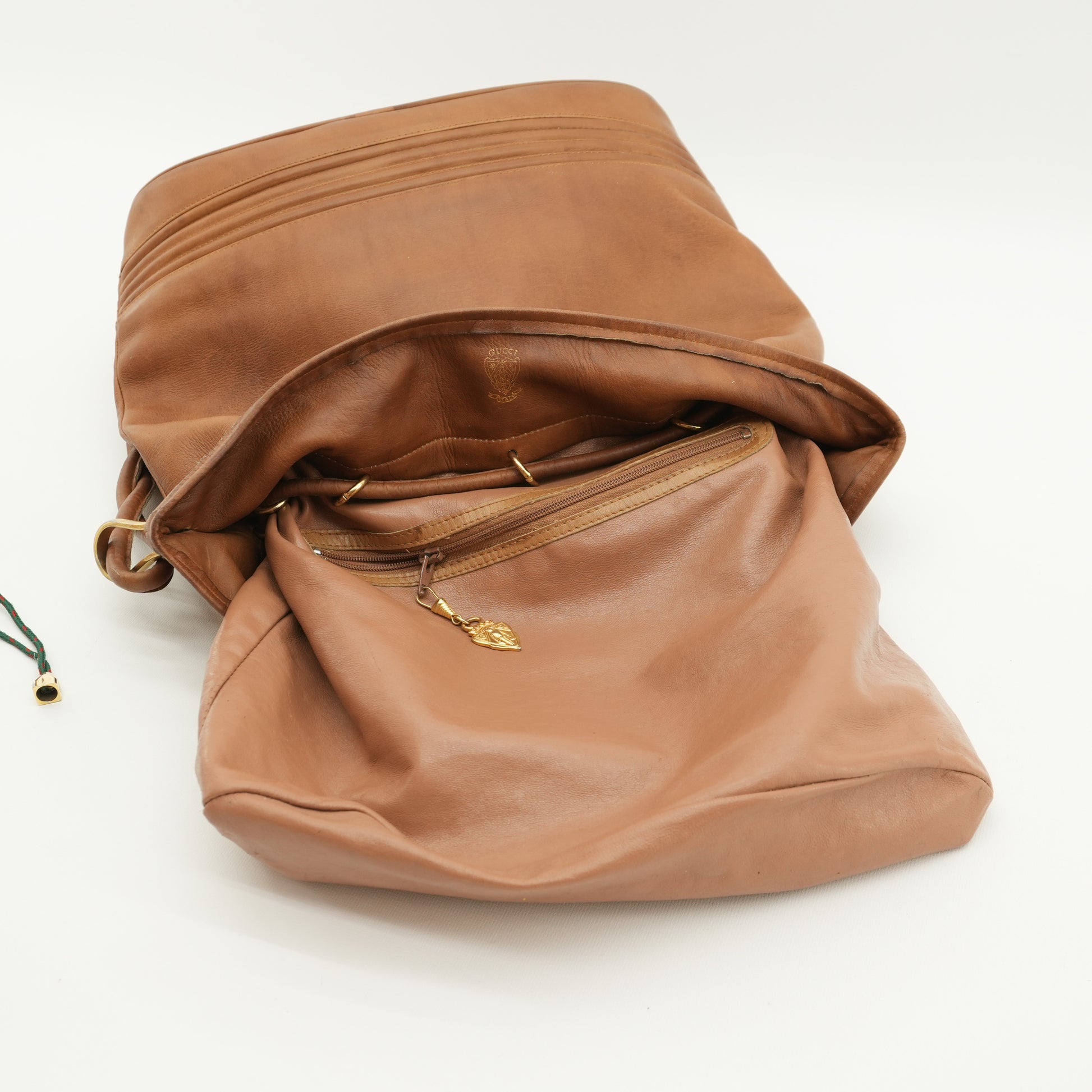 vintageguccihoneybrownbucketbag-10.jpg