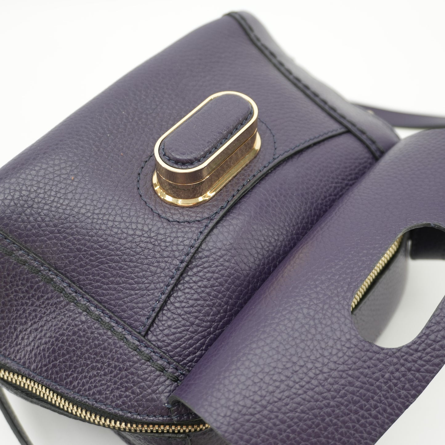 vintage-italian-bartolini-crossbody-petite-bag-leather-purple-y2k-5.jpg