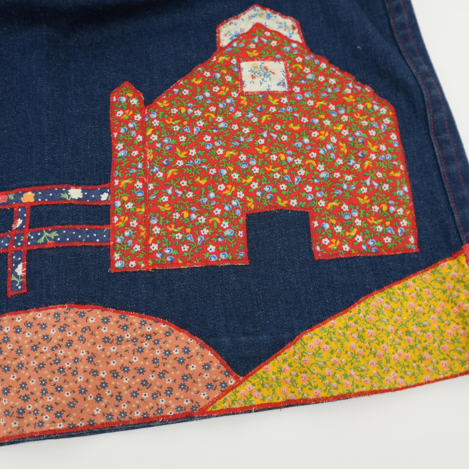 quiltedskirtvintage70spatchworkdenimanimalsfloralembroideredmedium-10.jpg
