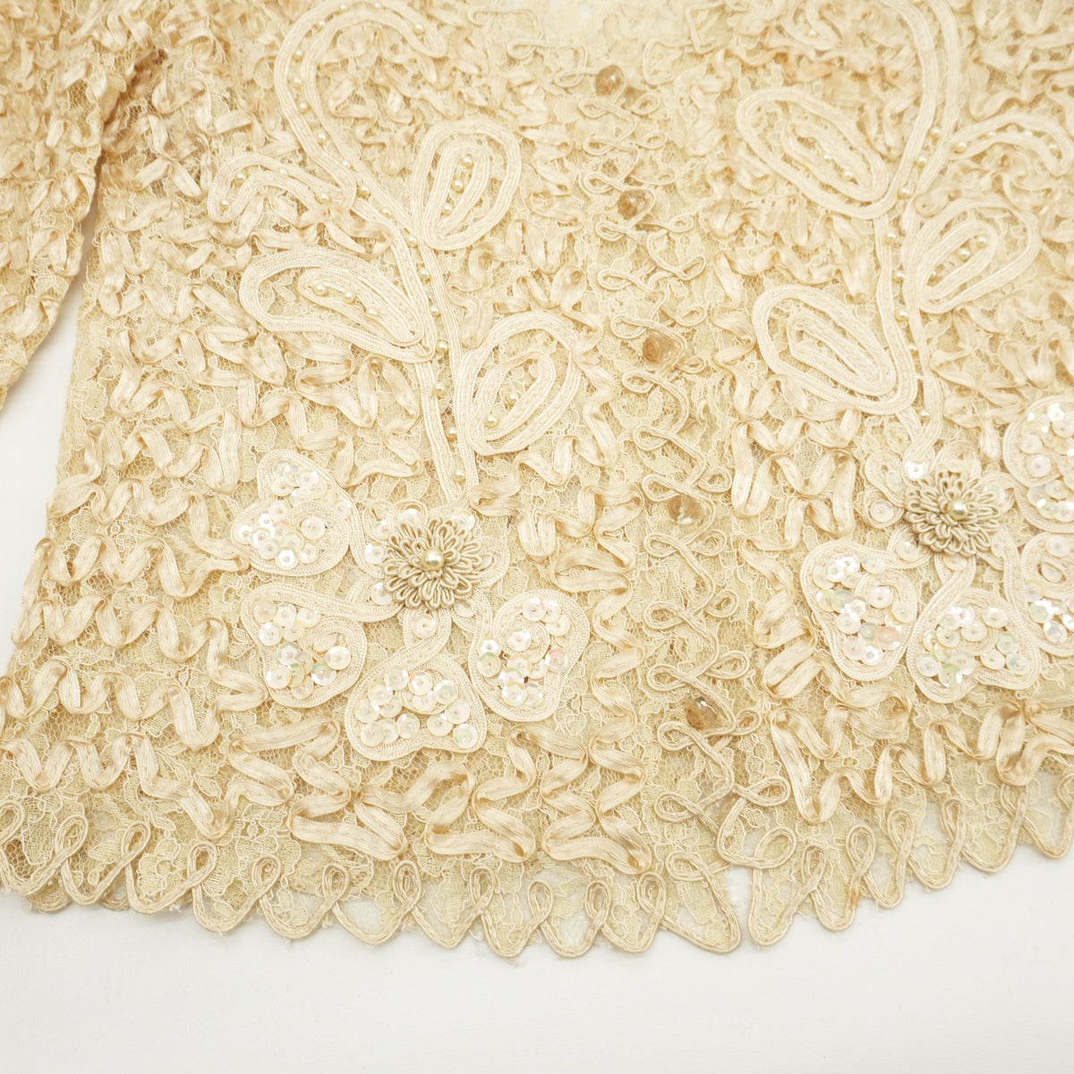 vintagelacetopribbonsequinsartblousepearlcrochetknitguipurefloralsweater-12.jpg