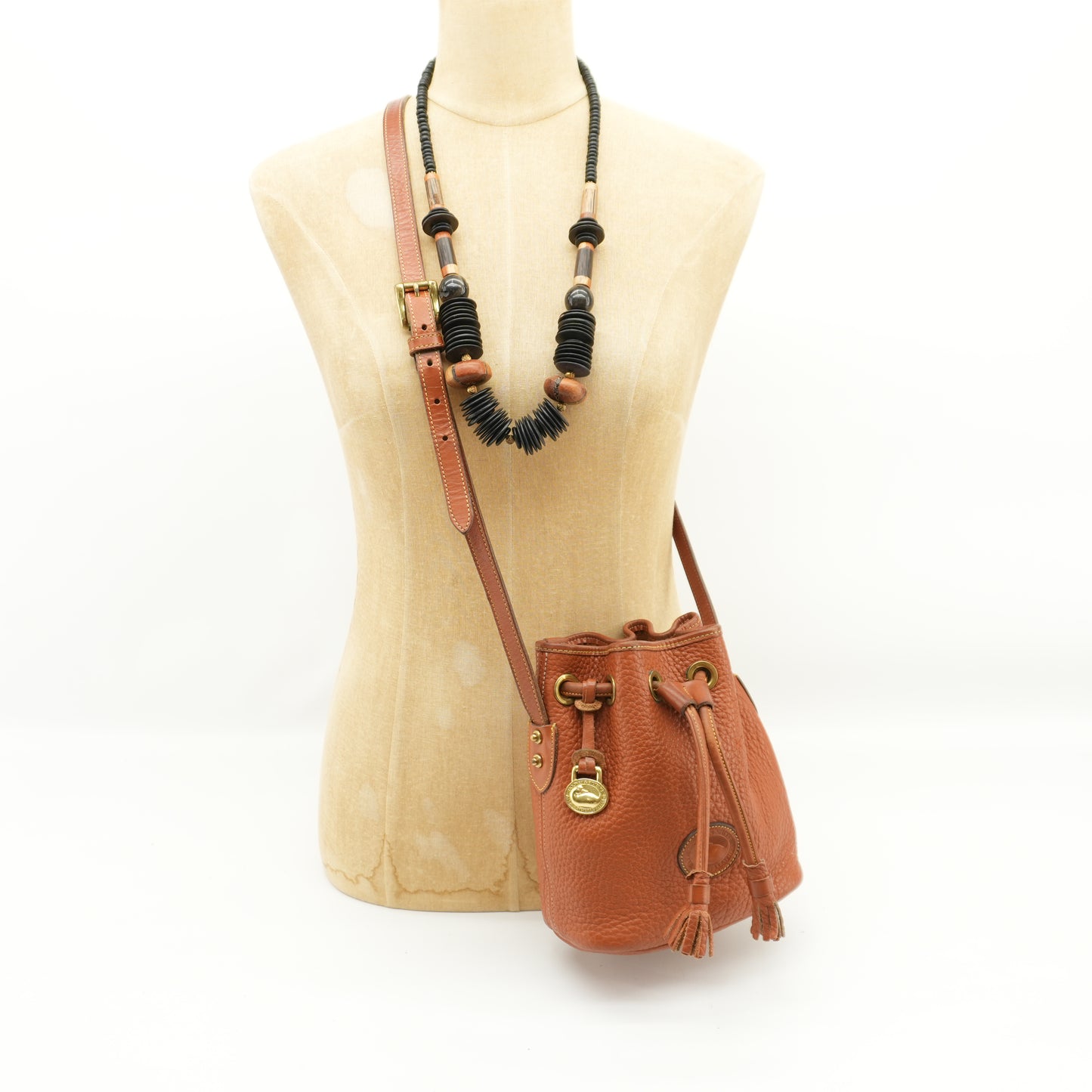 vintage-dooney-bourke-crossbody-bucket-bag-tawny-leather-9.jpg