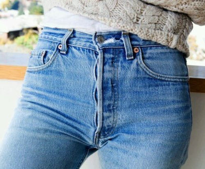 Vintage LEVI'S Boyfriend Jeans In Your Size Denim Levi Mid-High-Waist Vintage Distressed Jeans