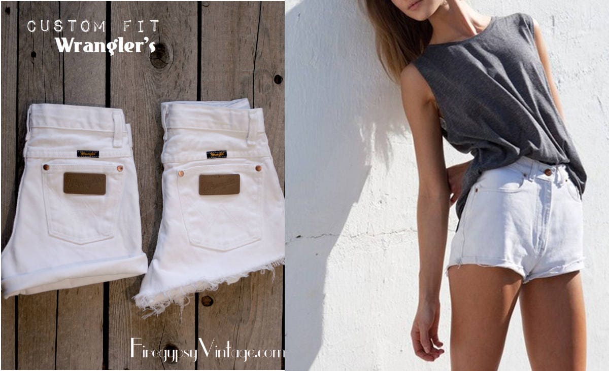 Vintage WRANGLER Shorts Denim Cutoff Shorts Tattered Blue Distressed Highwaist Jean Shorts Custom Fit