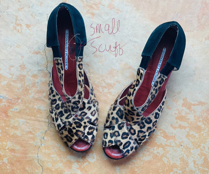Couture Heels Size 9.5 DONALD PLINER  Leopard Sandals Wedges Spain Size 9 1/2
