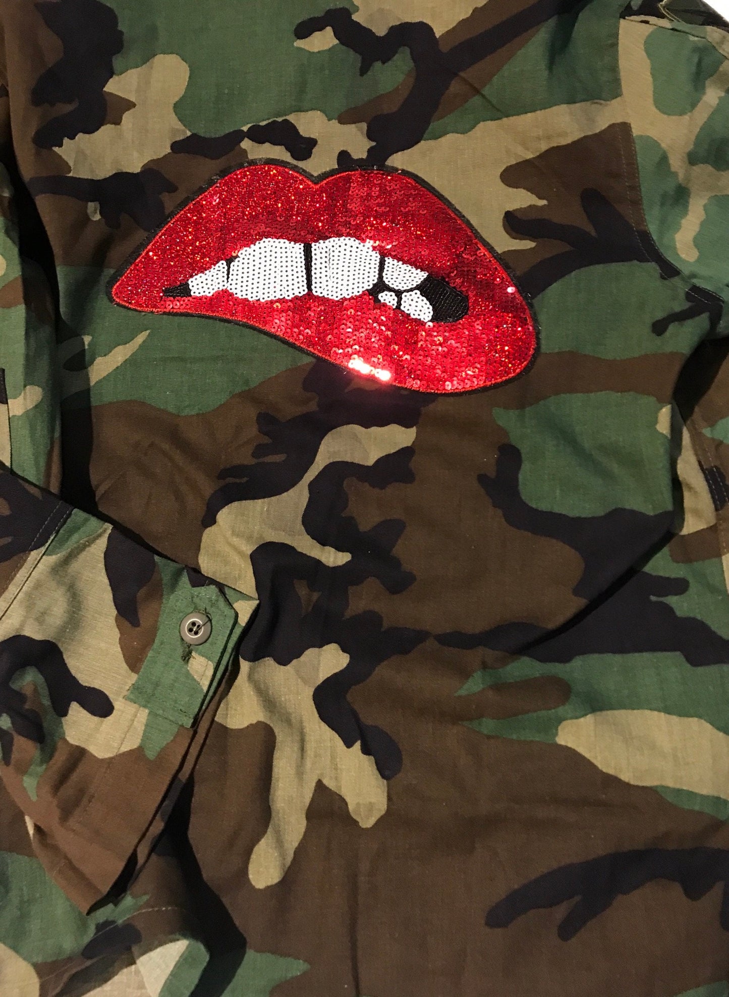 Camo Jacket with Bite Lip SEQUINS PATCH Decorated Army Jacket Vintage Military Shirt Jacket All Sizes