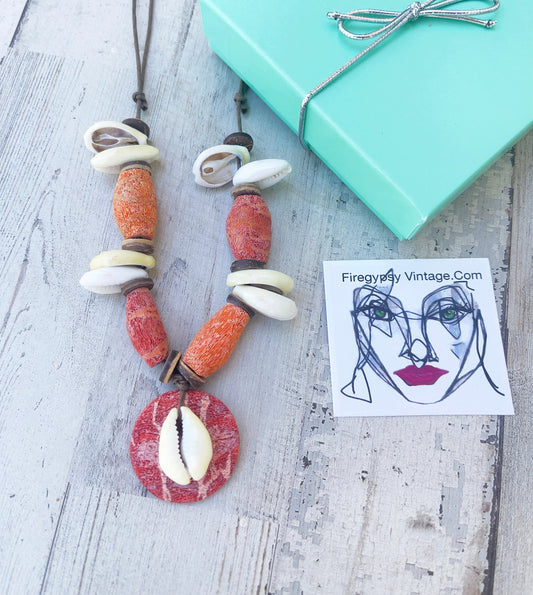 Seashell Necklace Vintage 1970s Coral & Cowry Beach Mermaid Adjustable Length Short Long Shell Necklace
