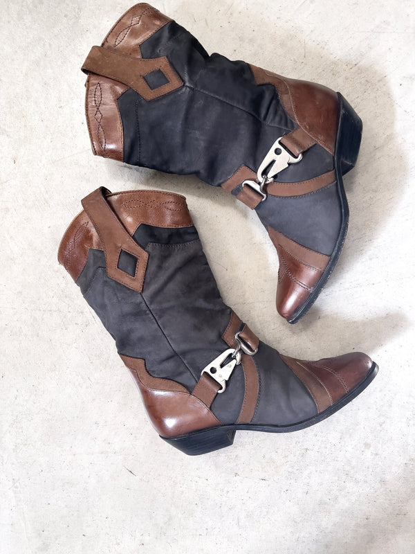 Vintage Boots Sz 8 Buckle Cowgirl Boots Black and Brown Leather Western Flat Booties Size 8