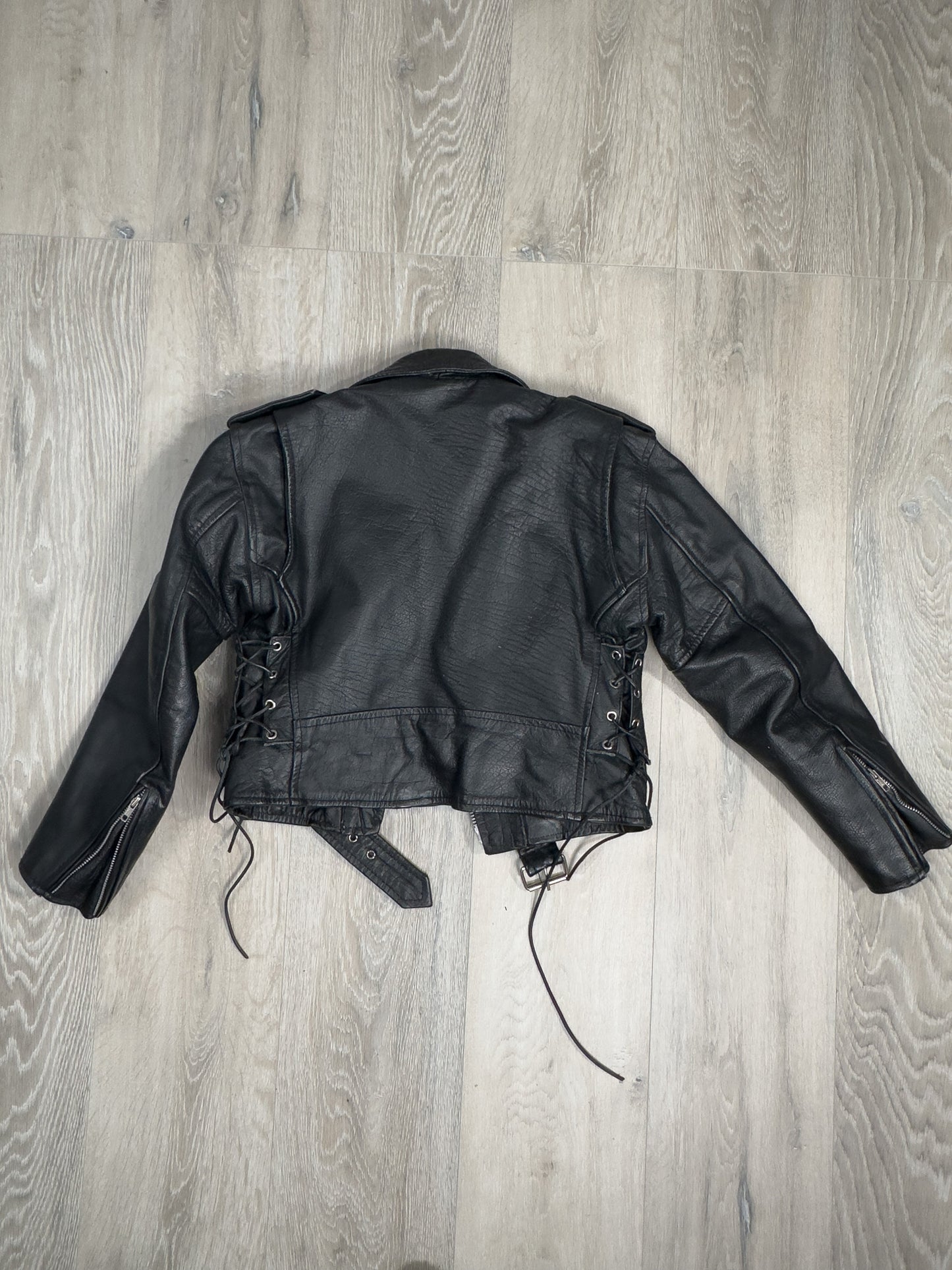 Vintage MOTO Leather Jacket Size Small Black Motorcycle Biker Cropped Jacket Sz. S