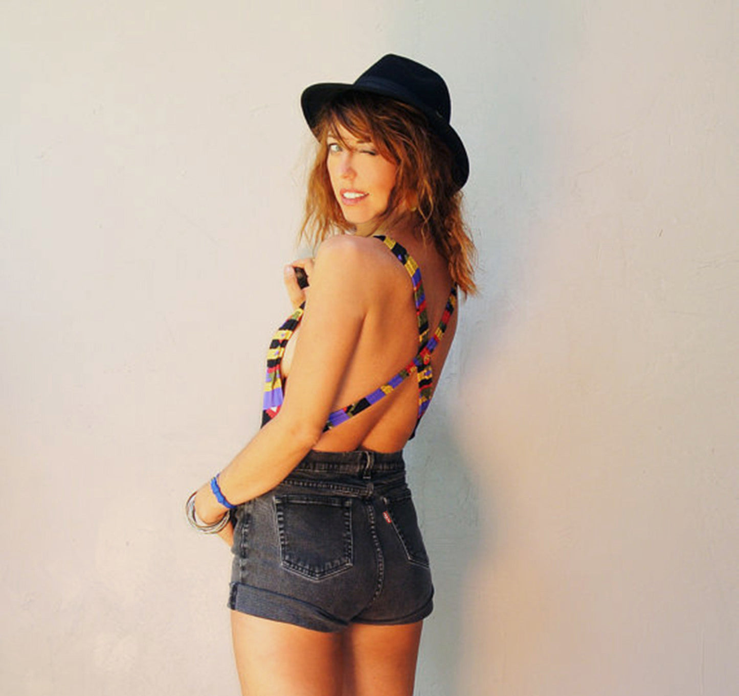 Vintage Black LEVI Shorts Denim Cutoff CUSTOM-FIT Jean Shorts