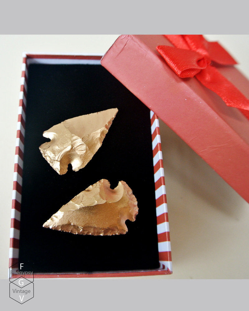 arrowhead earrings  native tribal spearhead arrow gold flint stone studs