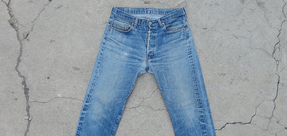 Vintage LEVI'S Boyfriend Jeans In Your Size Denim Levi Mid-High-Waist Vintage Distressed Jeans